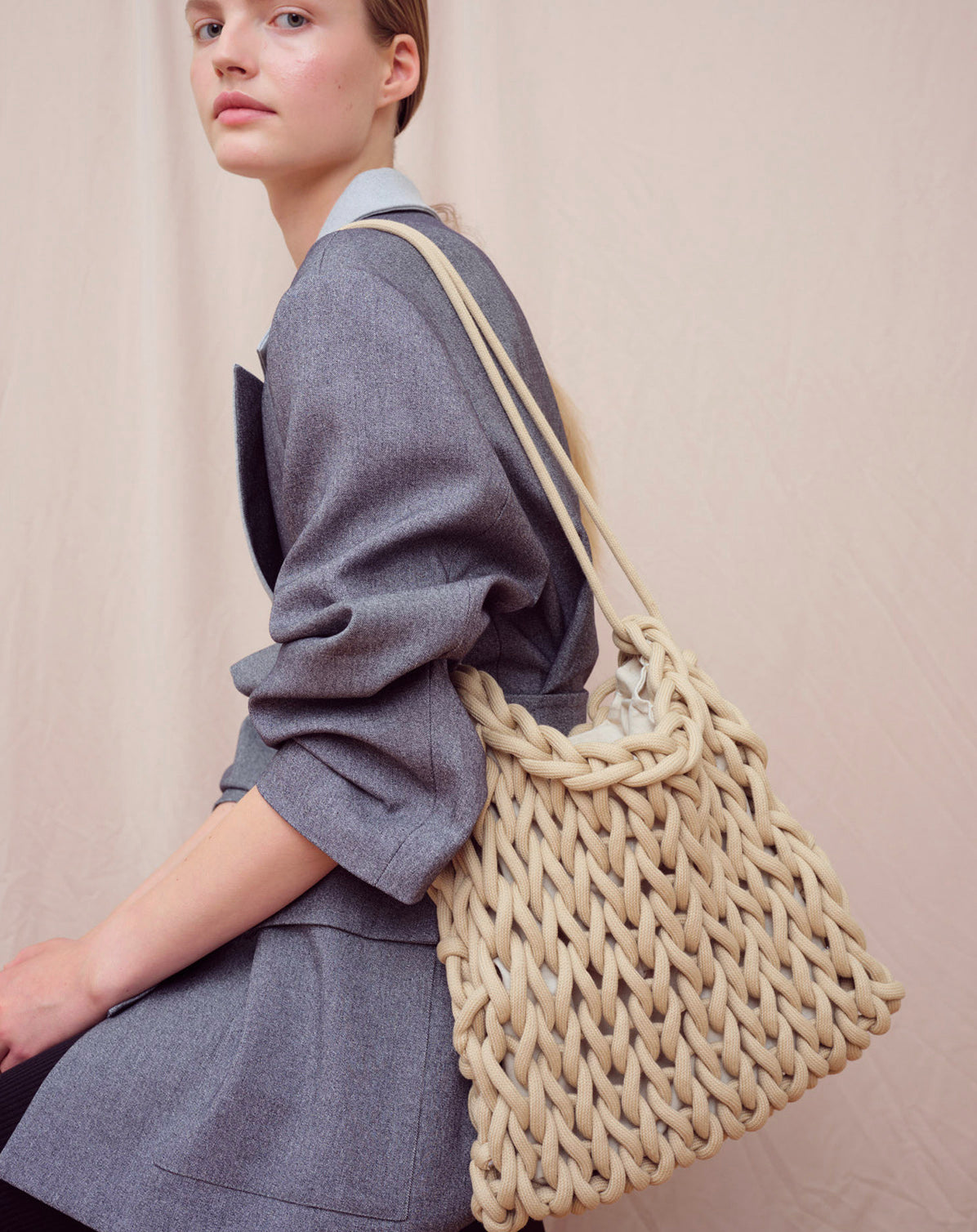 Sara bag | shop.alienina.com