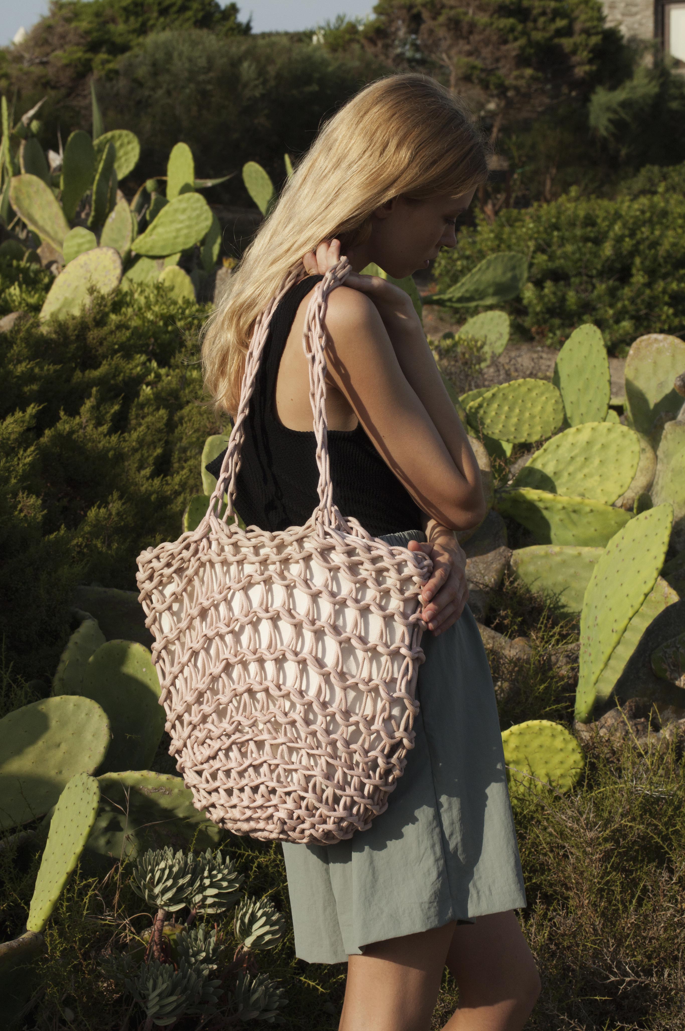 Maite bag waxed cotton rope | shop.alienina.com